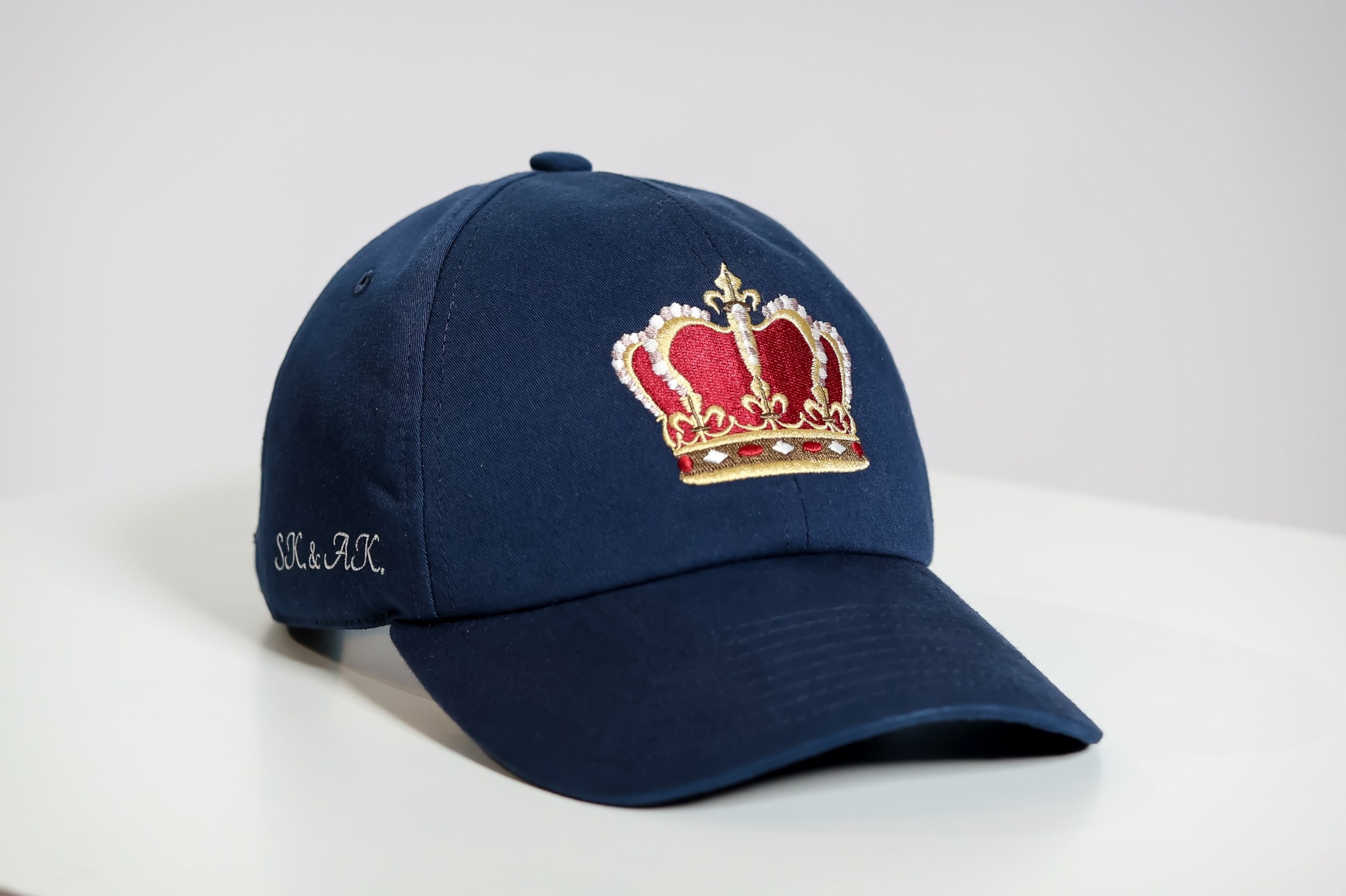 Crowned "Edition I"